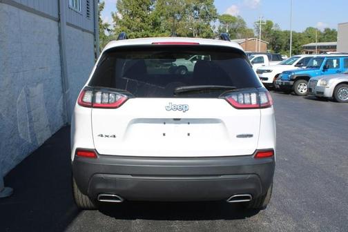 2022 Jeep Cherokee Latitude Lux