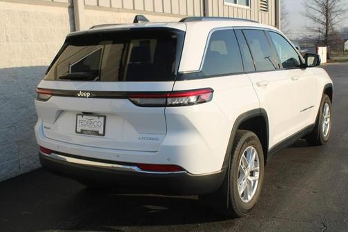 2023 Jeep Grand Cherokee Laredo
