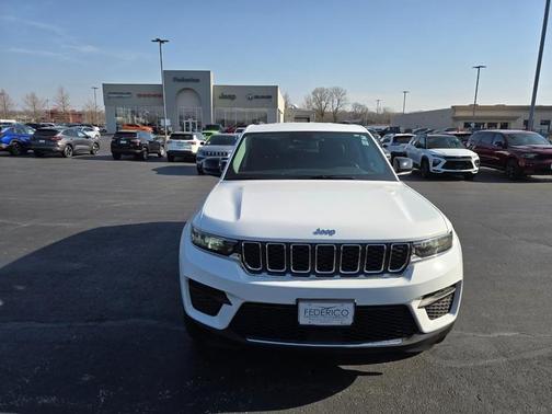 2023 Jeep Grand Cherokee Laredo