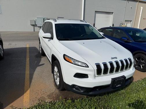 Bright White Clearcoat 2016 Jeep Cherokee Latitude