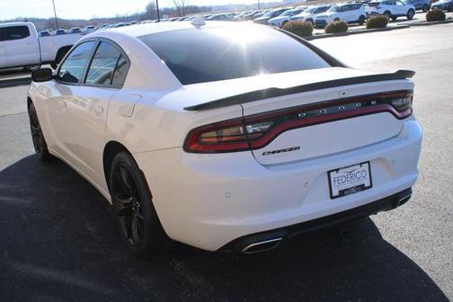 2018 Dodge Charger SXT Plus