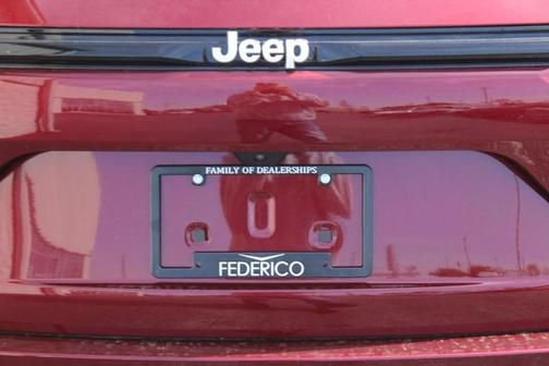 Velvet Red Pearlcoat 2026 Jeep Grand Cherokee Limited 4x4