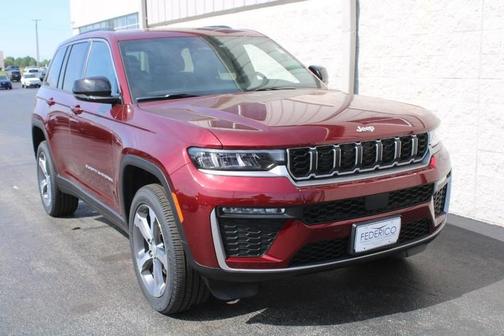 Velvet Red Pearlcoat 2026 Jeep Grand Cherokee Limited 4x4