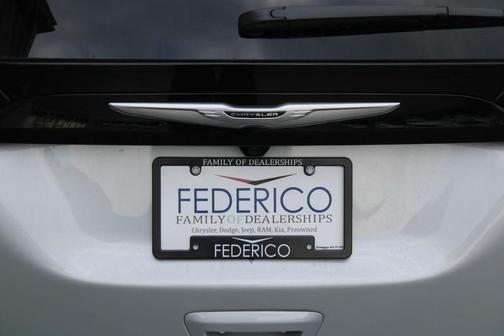 2026 Chrysler Voyager LX