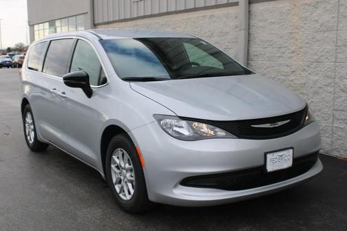 2026 Chrysler Voyager LX