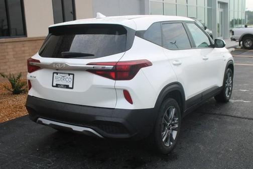 2023 Kia Seltos LX