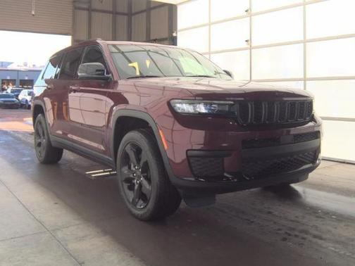2022 Jeep Grand Cherokee L Laredo