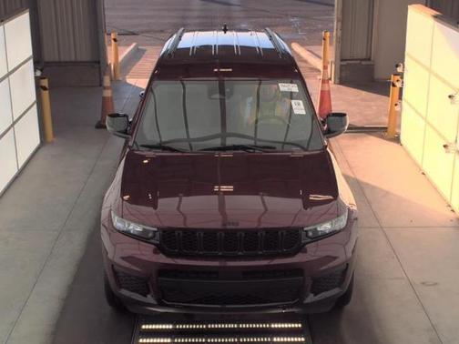 2022 Jeep Grand Cherokee L Laredo