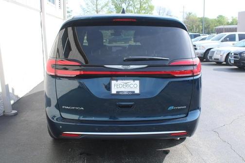 2025 Chrysler Pacifica Hybrid Select