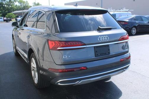 2024 Audi Q7 55 Premium
