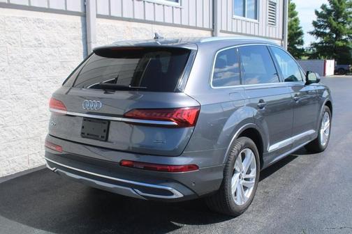2024 Audi Q7 55 Premium