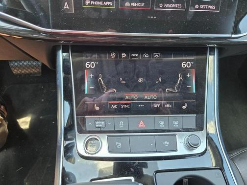 2024 Audi Q7 55 Premium Plus