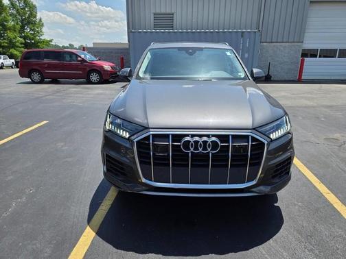 2024 Audi Q7 55 Premium Plus