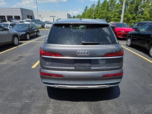 2024 Audi Q7 55 Premium Plus