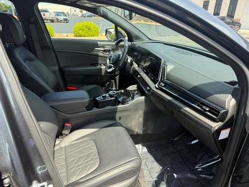 Gravity Gray 2025 Kia Sportage Plug-In Hybrid X-Line