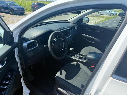 Snow White Pearl 2020 Kia Sorento L