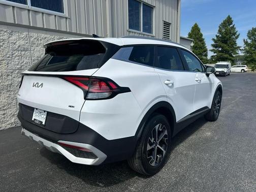 2024 Kia Sportage EX