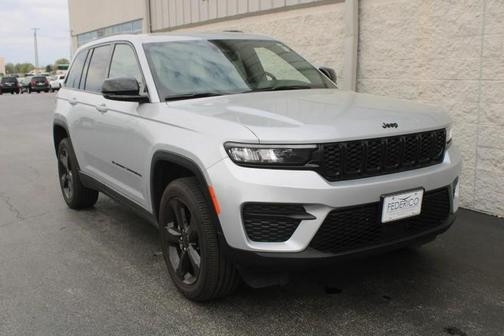 2024 Jeep Grand Cherokee Laredo
