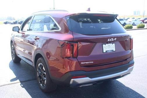 2025 Kia Sorento S