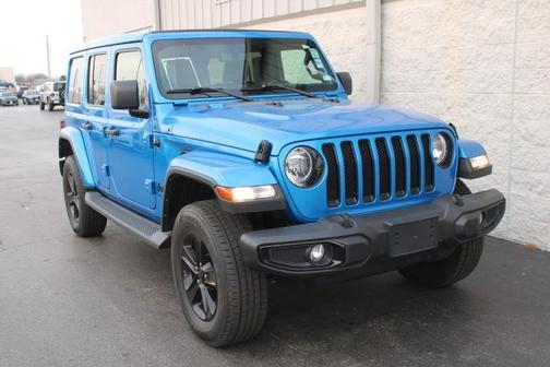 2022 Jeep Wrangler Unlimited Sahara Altitude