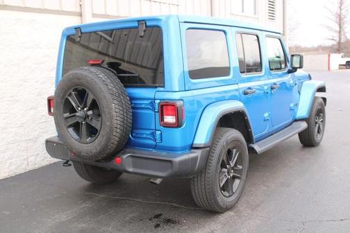 2022 Jeep Wrangler Unlimited Sahara Altitude