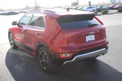 2023 Kia Niro SX