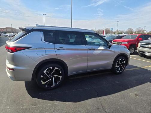 2022 Mitsubishi Outlander SEL