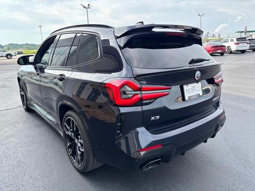 Black Sapphire Metallic 2023 BMW X3 M40i