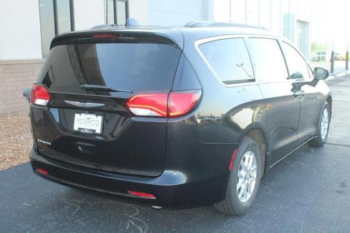 2020 Chrysler Voyager LXI