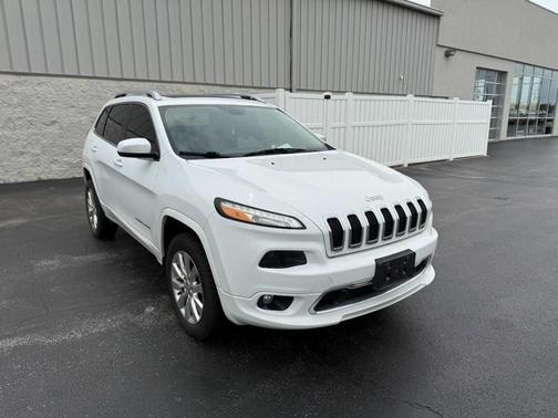 2017 Jeep Cherokee Overland