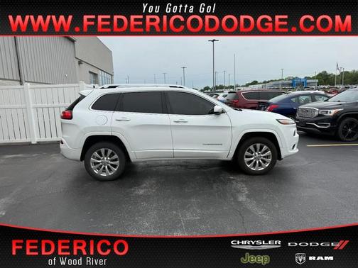 2017 Jeep Cherokee Overland