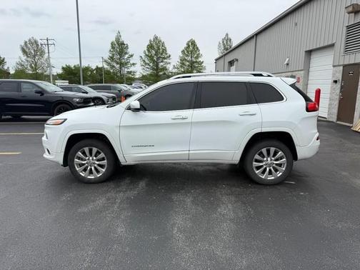 2017 Jeep Cherokee Overland
