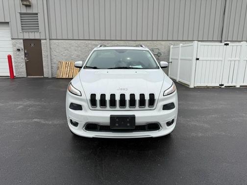 2017 Jeep Cherokee Overland