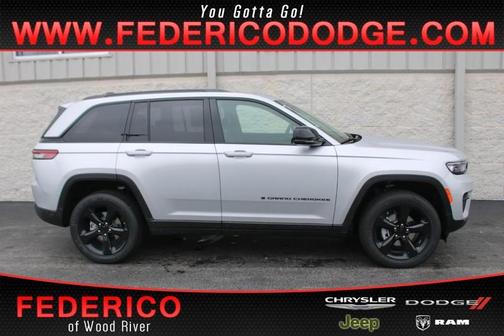 2025 Jeep Grand Cherokee Laredo