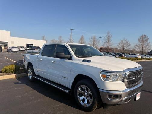 Bright White Clearcoat 2022 RAM 1500 Big Horn