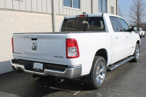 Bright White Clearcoat 2022 RAM 1500 Big Horn