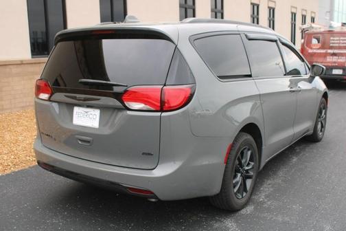2020 Chrysler Pacifica Launch Edition