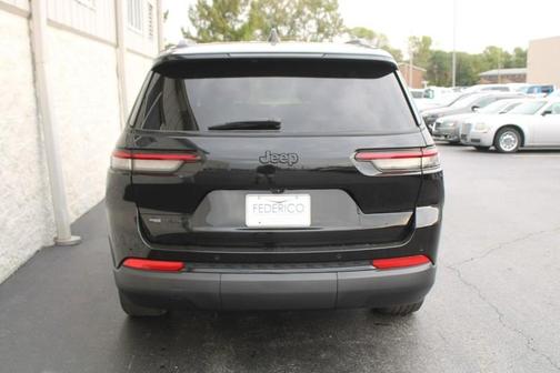 2021 Jeep Grand Cherokee L Laredo