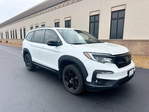 Platinum White Pearl 2022 Honda Pilot TrailSport