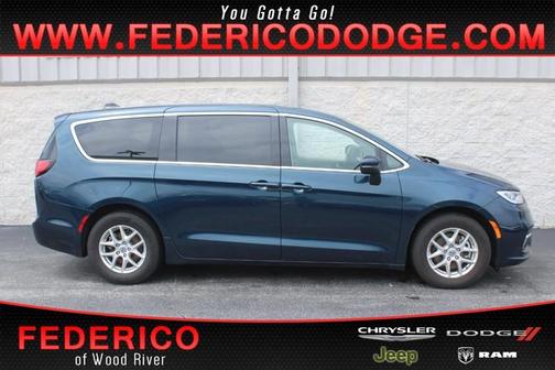 2023 Chrysler Pacifica Touring-L