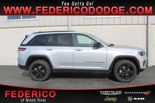 2025 Jeep Grand Cherokee Laredo