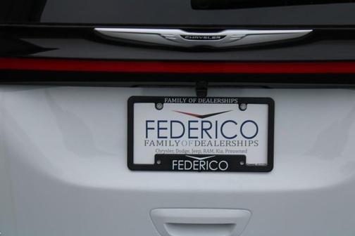 2026 Chrysler Pacifica Select AWD