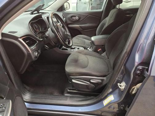 2020 Jeep Cherokee Latitude