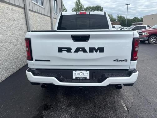 Bright White Clearcoat 2026 RAM 1500 Big Horn/Lone Star