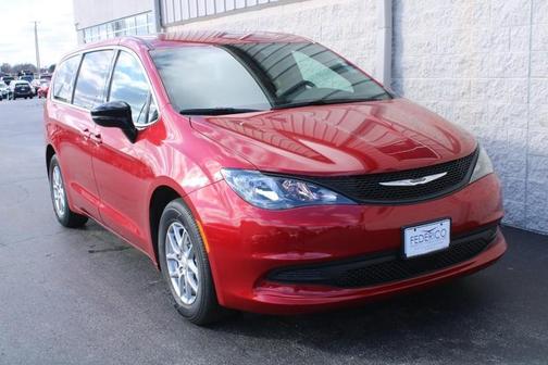 2026 Chrysler Voyager LX