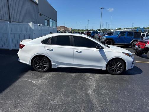 2021 Kia Forte GT-Line