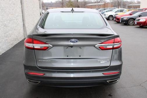 Photo 4 of 26 of 2020 Ford Fusion Titanium