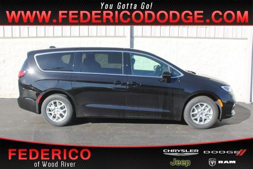 2025 Chrysler Pacifica Select