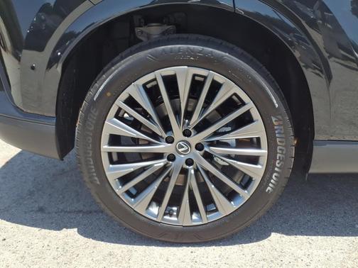 2025 Lexus RX 450h+ Base