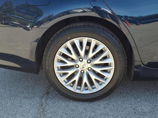 2015 INFINITI Q70L 5.6